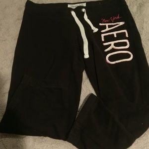 Black Capri Aero sweats medium